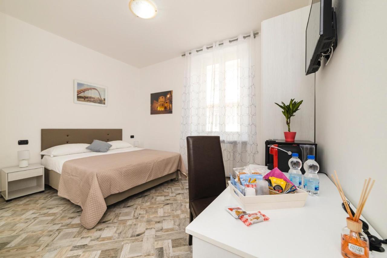 Bell'Albenga Hotell Exteriör bild